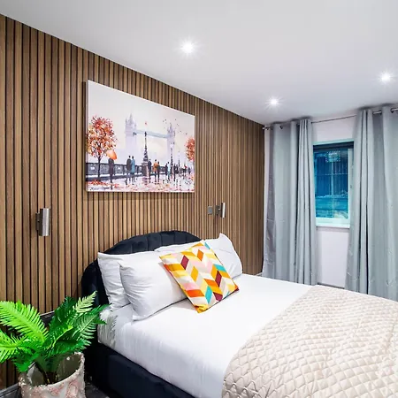 Bradford Bliss - Sleeps 2 Apartment *