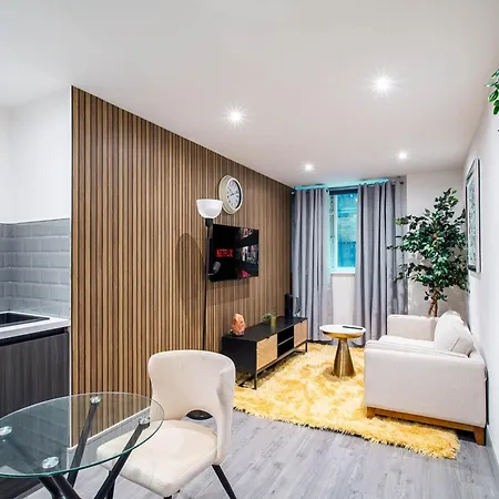 Bradford Bliss - Sleeps 2 *